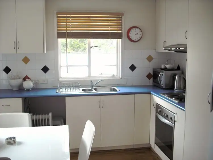 Fourth view of Homely unit listing, 140B Roslyn Avenue, Blackmans Bay TAS 7052