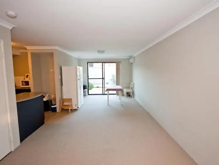 Seventh view of Homely house listing, 4/11 Choseley Place, Langford WA 6147