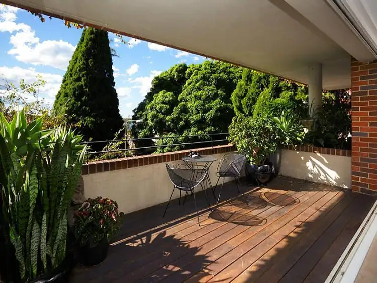 Second view of Homely apartment listing, 4/27 Billyard Avenue, Elizabeth Bay NSW 2011