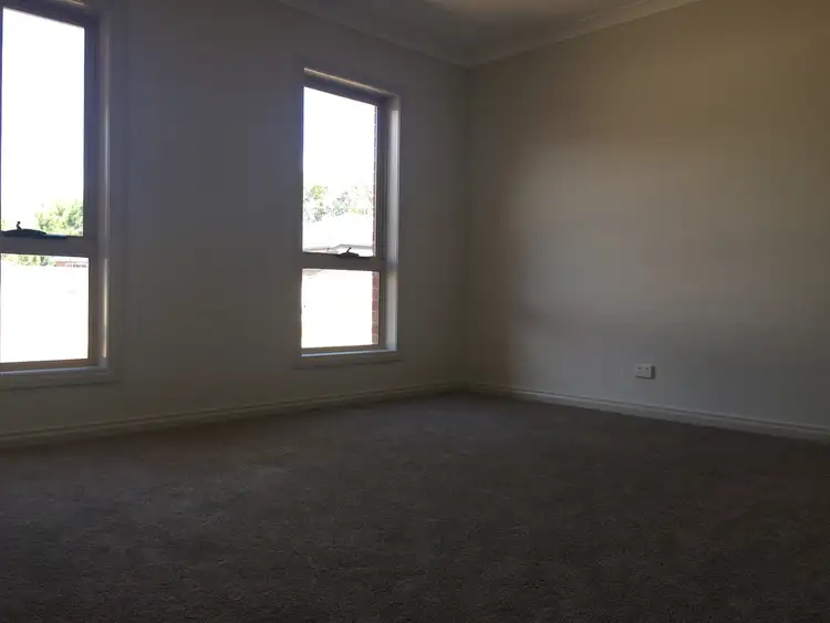 Seventh view of Homely house listing, 4 Yellow Box Court, Myrtleford VIC 3737