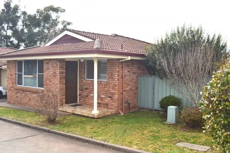 Main view of Homely unit listing, 2/16 Warrendine Street, Orange NSW 2800
