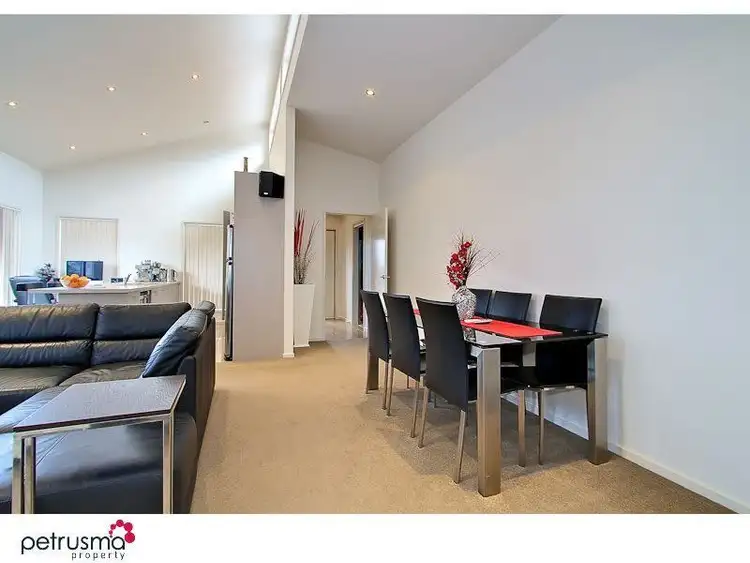 Fifth view of Homely unit listing, 2/10 Flagstaff Gully Road, Lindisfarne TAS 7015