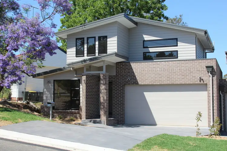 25 Donaldson, Bradbury NSW 2560