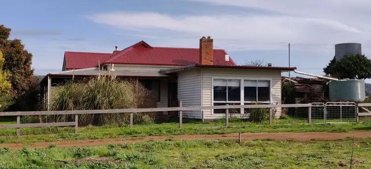 110 Greenways Rd, Lancefield VIC 3435
