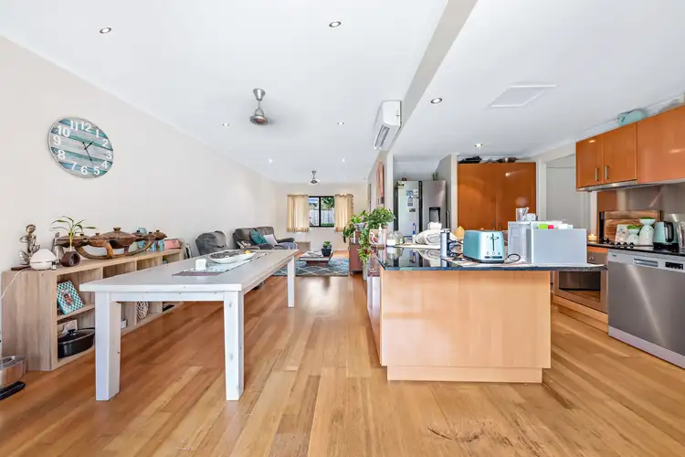 104/25 Abell Road, Cannonvale QLD 4802