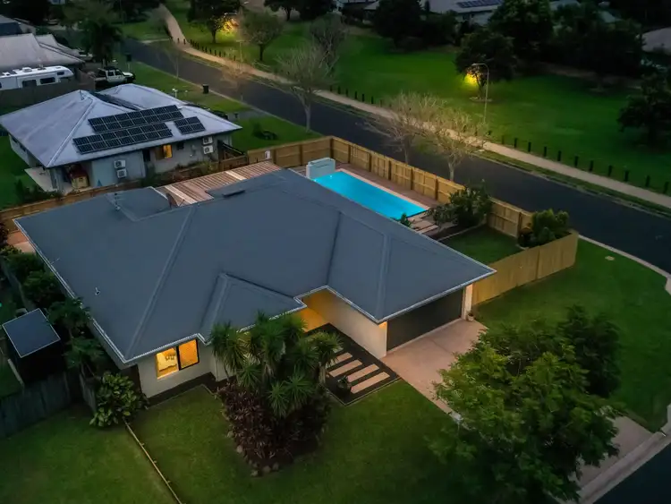 2 Taffles Street, Redlynch QLD 4870