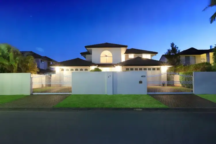 27 Saltwater Terrace, Helensvale QLD 4212
