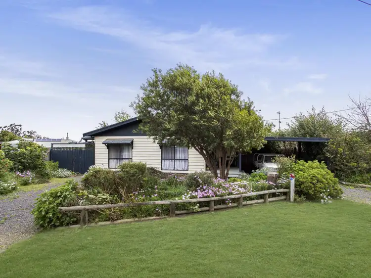1 Tooronga Road, Willow Grove VIC 3825