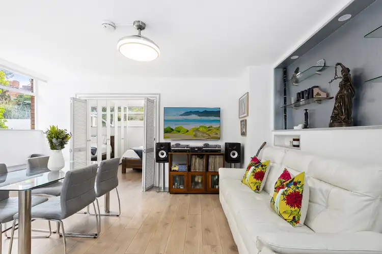Second view of Homely apartment listing, 7/10 Barncleuth Square, Elizabeth Bay NSW 2011