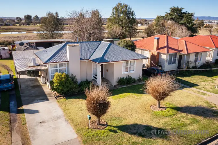 8 Fish Parade, Gormans Hill NSW 2795