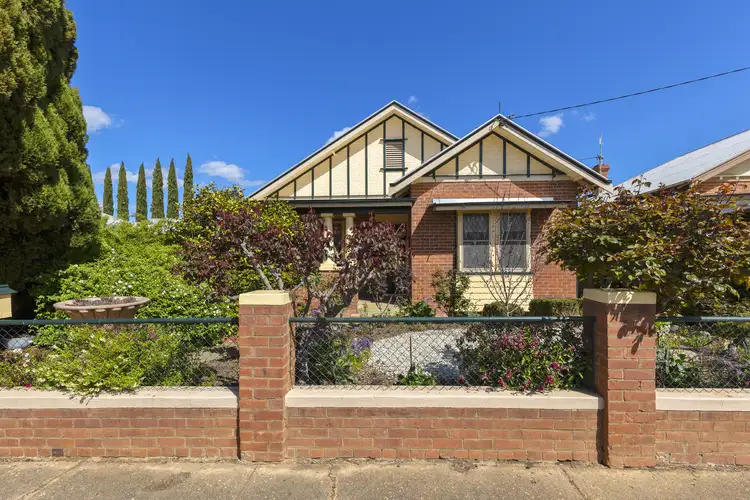 2 Yabtree Street