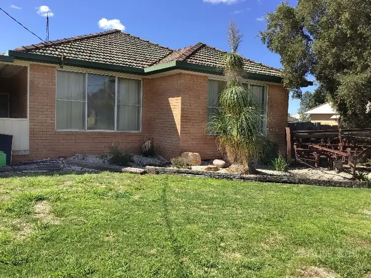 18 Second Ave, Narromine NSW 2821