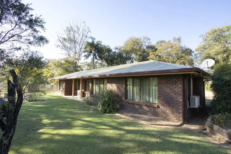 27 Sycamore Street, Walloon QLD 4306