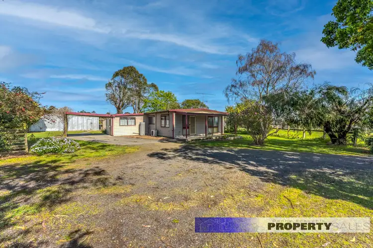 25 Thompsons Road, Newborough VIC 3825