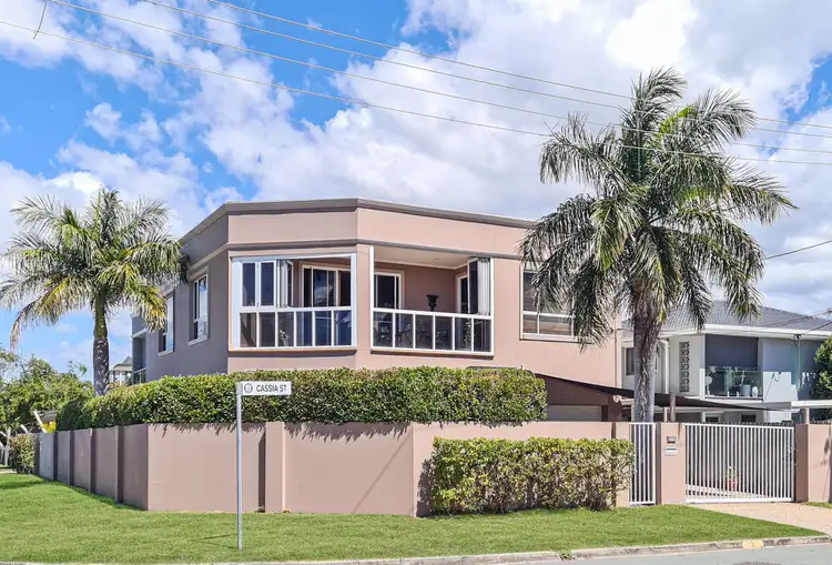 Third view of Homely townhouse listing, 2/6 Joseph Street, Runaway Bay QLD 4216