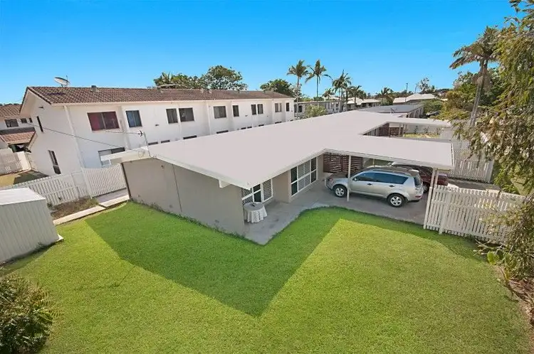 Main view of Homely block of units listing, 1-4/9 Halloran Street, Hermit Park QLD 4812