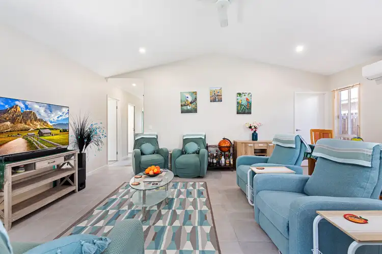 55/2-20 Island View Drive, Urangan QLD 4655