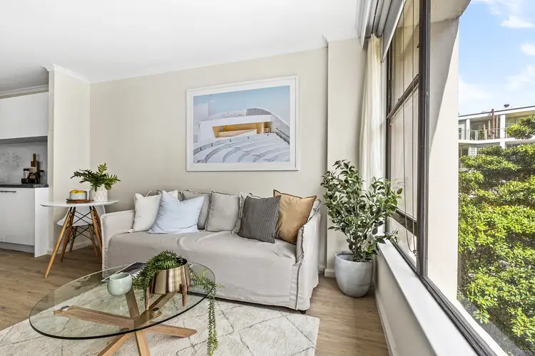 Main view of Homely apartment listing, 9B/15-19 Onslow Avenue, Elizabeth Bay NSW 2011