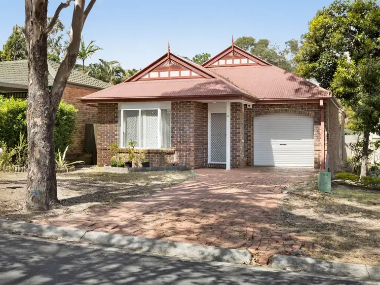 17 Robusta Place, Forest Lake QLD 4078
