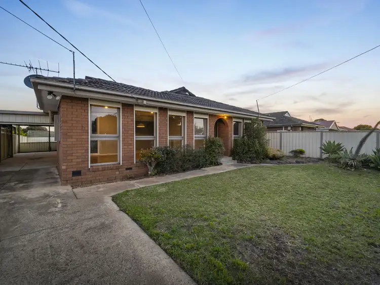 25 Alan Street, Kings Park VIC 3021