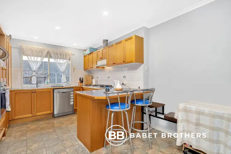 Fifth view of Homely house listing, 10 Buckeye Drive, Hallam VIC 3803
