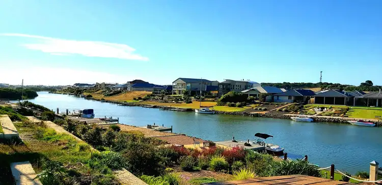 197 Excelsior Parade, Hindmarsh Island SA 5214