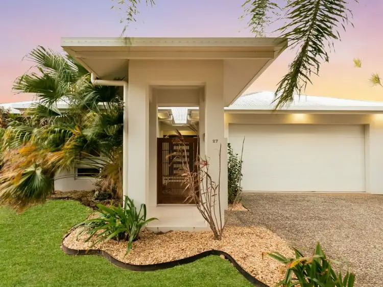 27 Botany Avenue, Redlynch QLD 4870