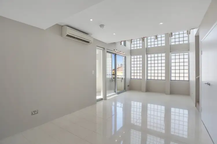 Third view of Homely apartment listing, 5/41B Elizabeth Bay Road, Elizabeth Bay NSW 2011