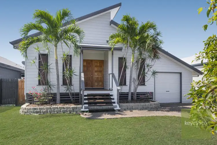17 Sheerwater Parade, Douglas QLD 4814