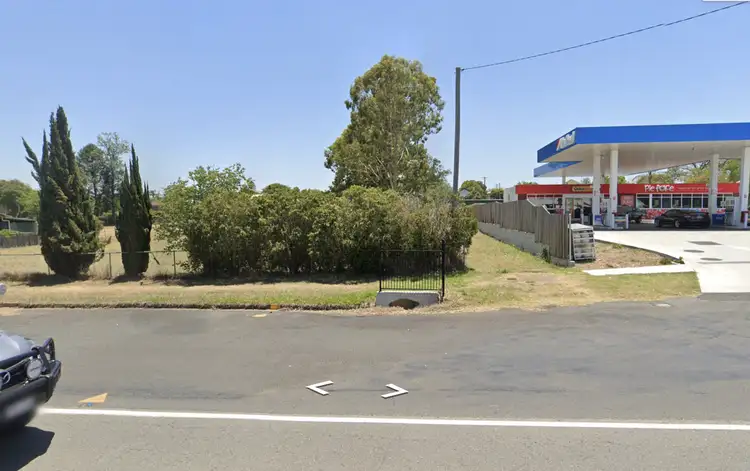 17 Henry Street, Nanango QLD 4615