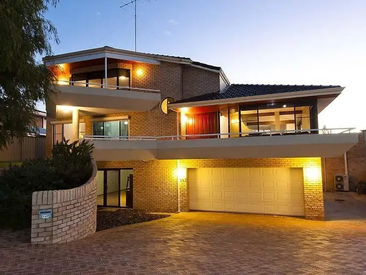 147 Gloucester Crescent, Shoalwater WA 6169