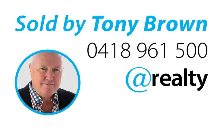 36 Tee Trees Boulevard, Arundel QLD 4214