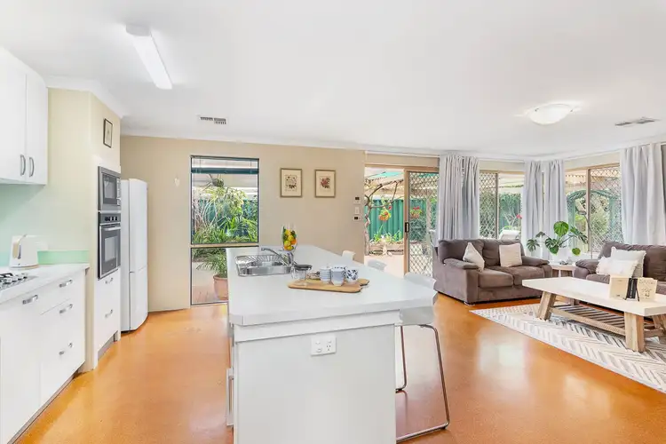 Third view of Homely house listing, 5 Grasmere Court, Brentwood WA 6153