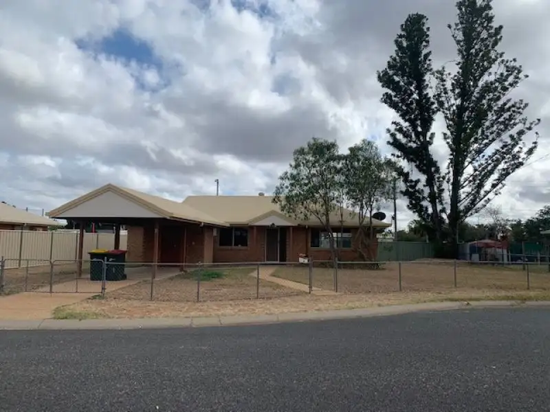 Main view of Homely house listing, 4 Frank Bell Street, Emerald QLD 4720