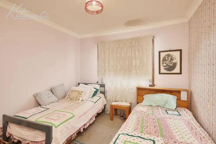 Fifth view of Homely house listing, 8 Fairbairn Crescent, Kooringal NSW 2650