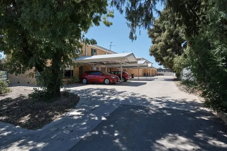 4/12 Higgins Avenue, Wagga Wagga NSW 2650