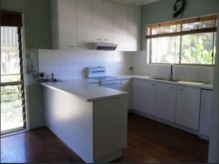 Third view of Homely house listing, 5 Andrea Place, Emerald QLD 4720