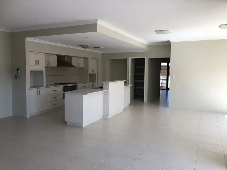 Second view of Homely house listing, 28 Frankenia Turn, Success WA 6164