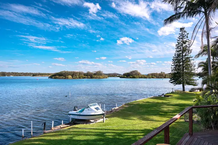 156 Marks Point Road, Marks Point NSW 2280