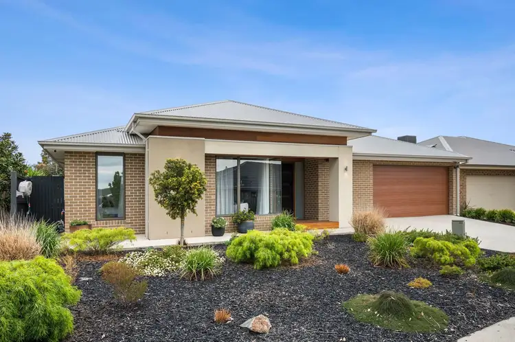 33 Belleview Crescent, Beveridge VIC 3753