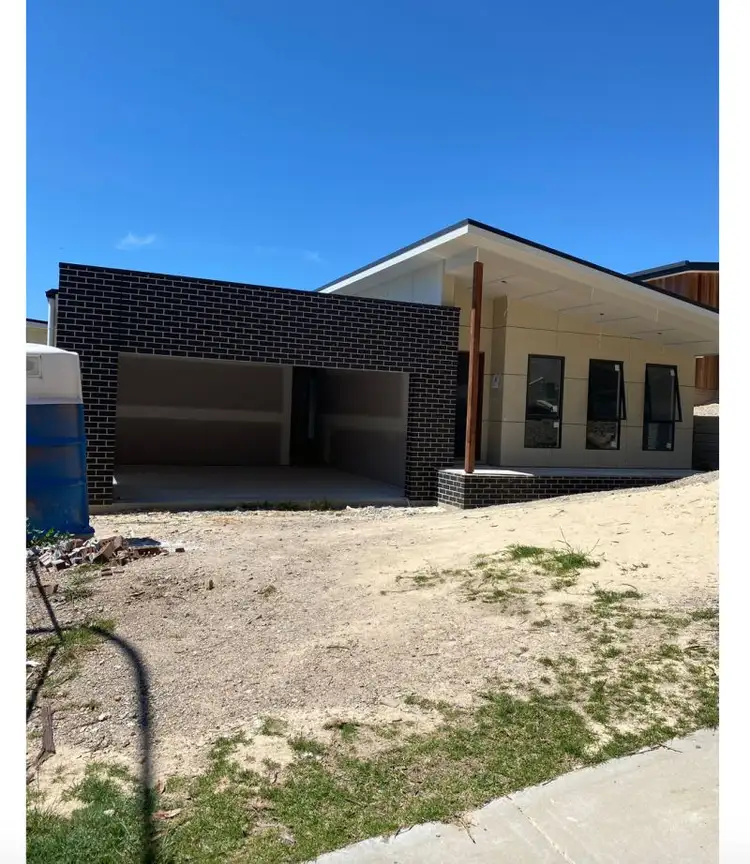 92 Sylvan St, Malua Bay NSW 2536