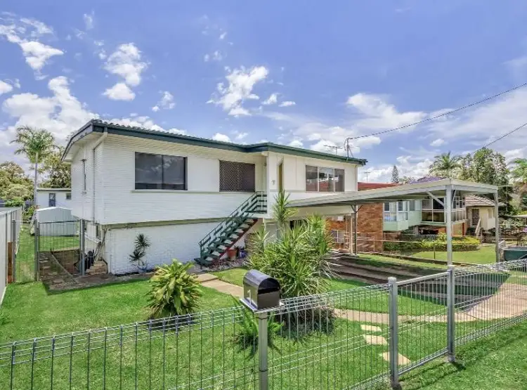 7 Joyceland St, Brighton QLD 4017