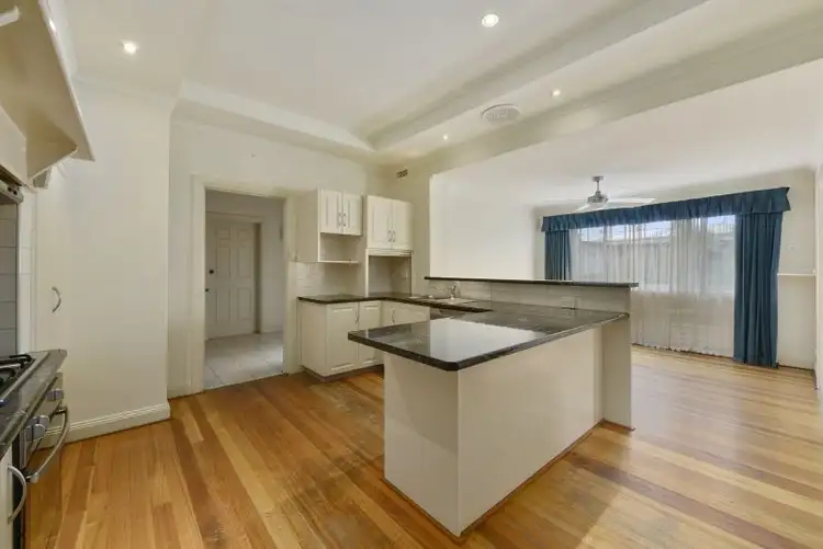 Fifth view of Homely house listing, 15 Leumeah Street, Mount Gambier SA 5290