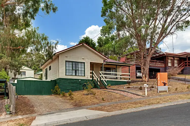 3 STEVEN STREET, Waterford Park VIC 3658