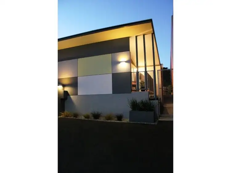 2/132 Montagu Street, New Town TAS 7008