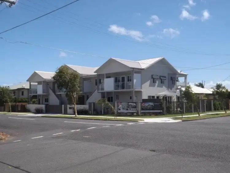 Main view of Homely apartment listing, 52 Dibar St, Wynnum QLD 4178