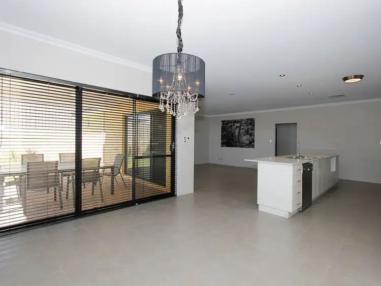 Second view of Homely house listing, 10 Lugano Terrace, Beeliar WA 6164