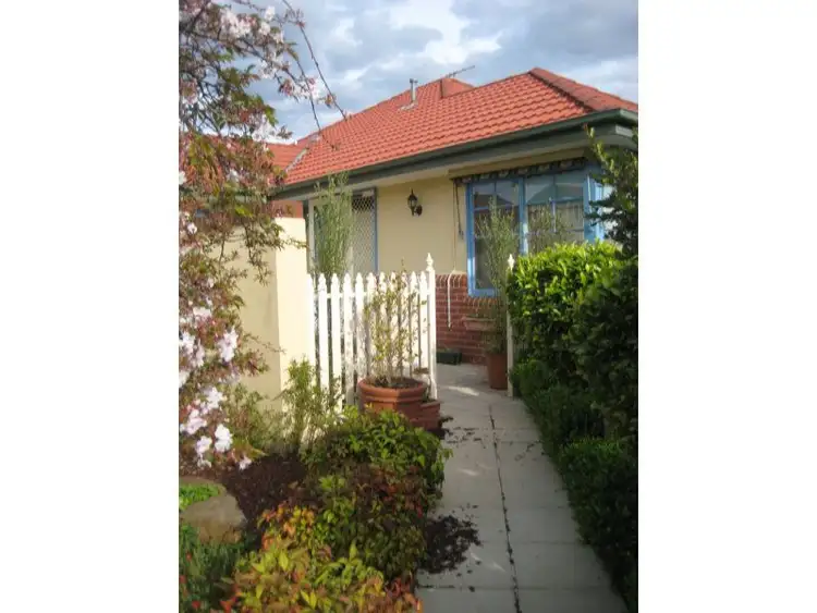 Seventh view of Homely unit listing, Unit 6/287-289 Gillies Street, Fairfield VIC 3078