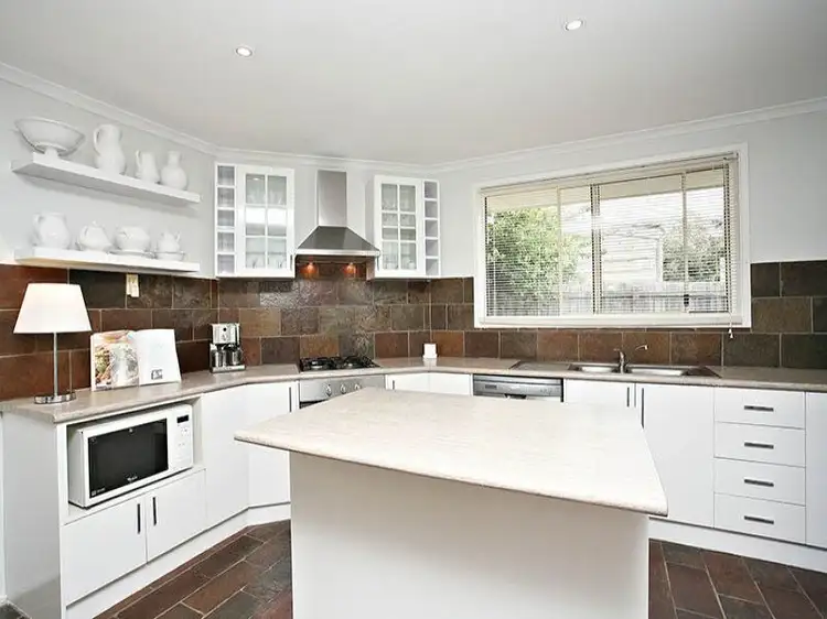 Main view of Homely unit listing, 2/2 White St, Mordialloc VIC 3195