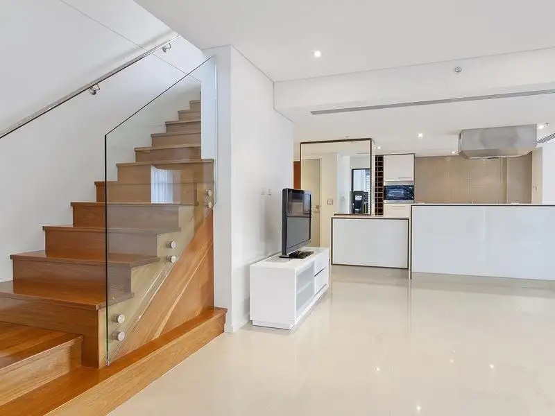 Main view of Homely apartment listing, 1/20-24 Hughes Avenue, Main Beach QLD 4217
